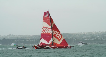 vor camper aiming for quick chilean stop