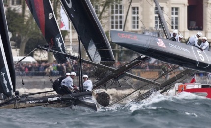 oracle team usa spithill overall acws lead at stake in venice