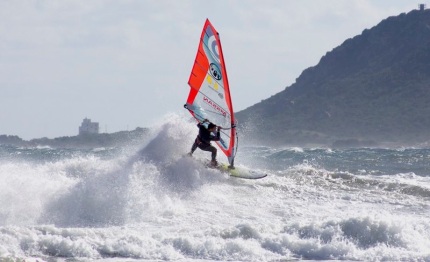 windsurf andrea rosati si aggiudica il wave 2012