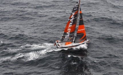 emotional highs and lows continue through first night of vendee globe
