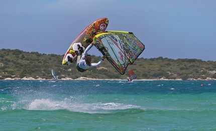 windsurf concluso in sardegna il grand slam