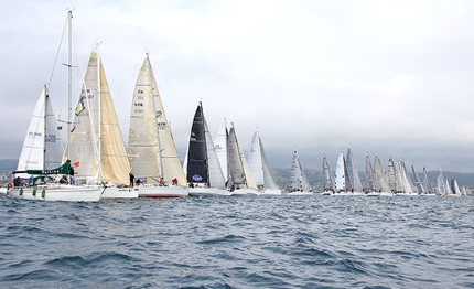 la lunga bolina trofeo millenium coastal race con 83 imbarcazioni al via 232 record