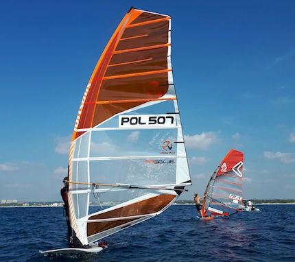 michal polanowsky vince il trofeo caroli hotels campionato europeo di windsurf formula