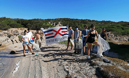 volontari raccolgono 200 kg di rifiuti tra le isole dell arcipelago de la maddalena