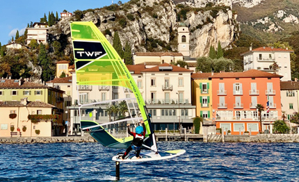 windsurf torbole la quot prima quot per la tavola olimpica giovanile foil