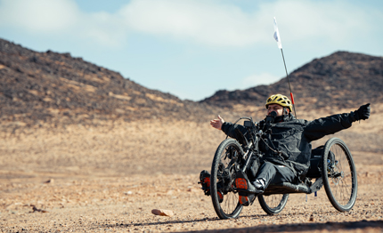 3000 km in handbike nel deserto dell arabia saudita
