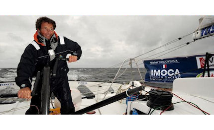 vendee globe jourdain di nuovo nella scia di desjoyeaux