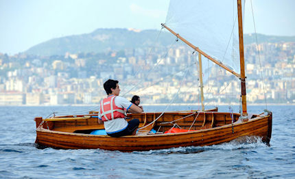dinghy aquila la regina del golfo di napoli