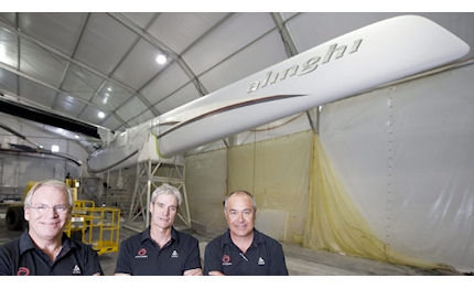 america cup per alinghi sara in acqua un catamarano