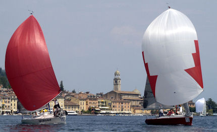 100 barche per la salo sail meeting sul lago di garda