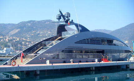 ocean pearl superyacht in multiproprieta