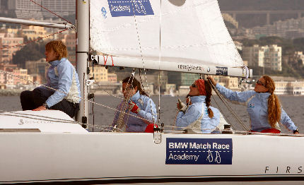 le giovani veliste italiane studiano match race genova le giovani veliste italiane studiano match race genova