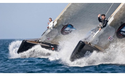 louis vuitton trophy un trio in testa