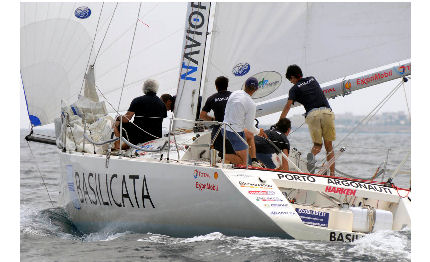 girovela splende la barca della basilicata