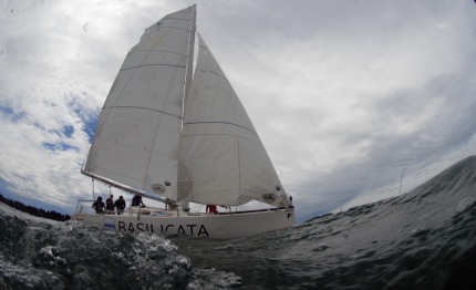 girovela quot basilicata quot vince trofei altura costiera