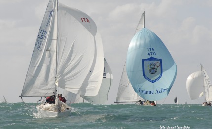 j24 nel week end si regata taranto anzio nettuno