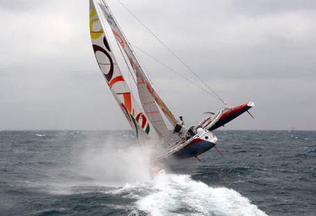 giro del mondo vela partenza thriller per sodebo