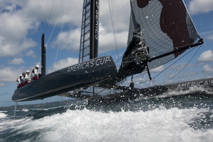 america cup festeggiato il prototipo dell ac45