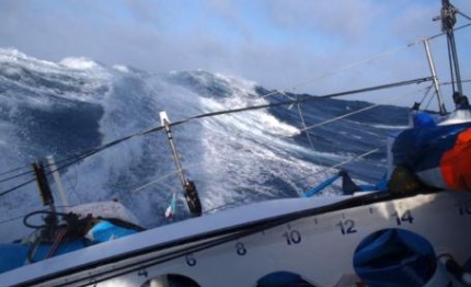 la barcelona world race nell occhio del ciclone atu