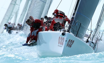 melges 32 mascalzone latino corre in casa
