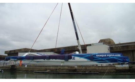 torna in acqua lorient il maxi tri banque populaire