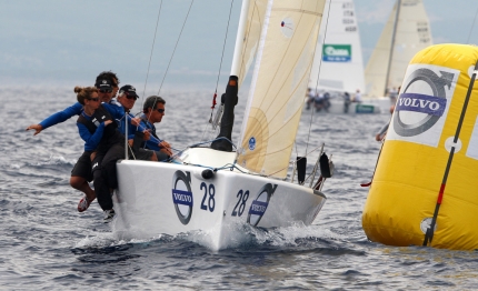 melges 24 blu moon all attacco