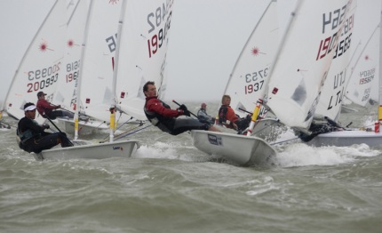 mondiale europeo laser day con vento forte