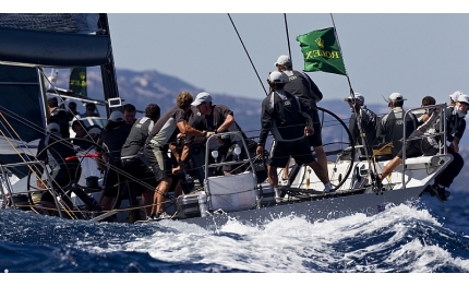 vetrina sarda per maxi yacht