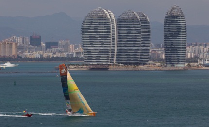 vor domani la sanya haitang bay in port race