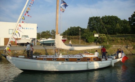 rose noire ii confirme sa presence aux tonnerres de brest 2012