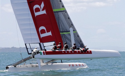 prada oltre luna rossa volano anche gli utili 72