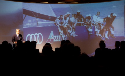 lo yacht club costa smeralda presenta il calendario 2012