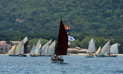 saint tropez una festa per la vela latina