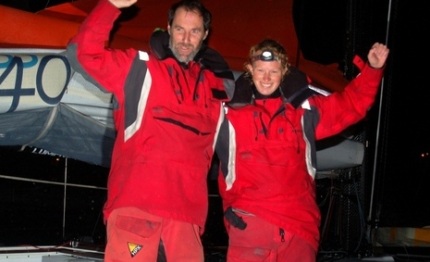 the south african team on phesheya racing ride the storm into les sables olonne