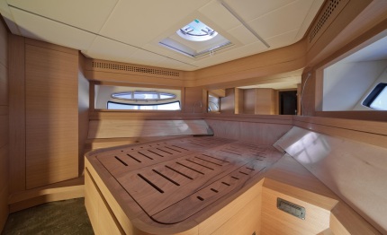 ferretti proseguono lavori del pershing 82