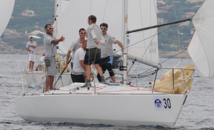 j24 pronti per la world championship 2012