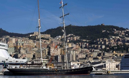 nave italia vele spiegate con bambini di haiti come equipaggio