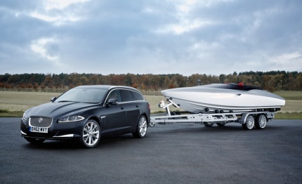 design seducente per il concept speedboat firmato jaguar