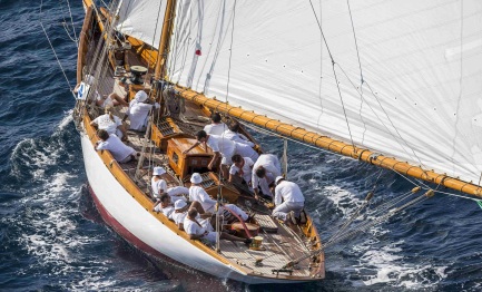 vela dai team avel conclude con successo la stagione velica