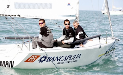 ufo 22 trionfa il team di zennaro bordo di mini man