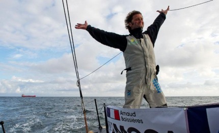 vendee globe arnaud au taquet