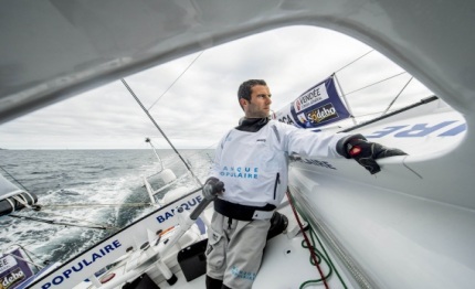 vendee globe le cleac crosses equator