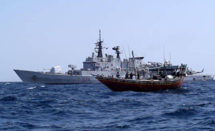 all 8217 italia il comando della missione anti pirateria della nato