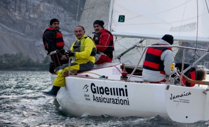 j24 autunnale golfo dei poeti vince ita 212 jamaica