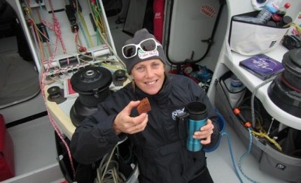 vendee globe per sam davies mesto rientro alle sables olonne