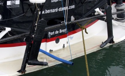 vendee globe bernard stamm ripara alle isole auckland