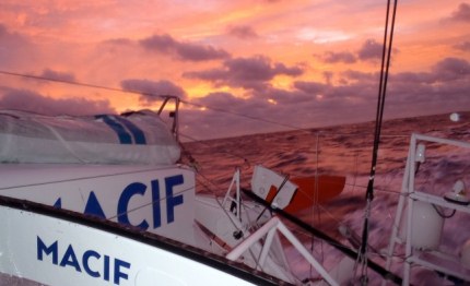 vendee globe insidia in agguato per armel fran ois