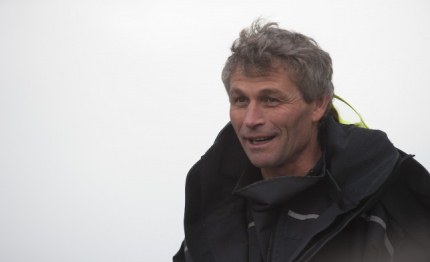 vendee globe la giuria riapre il caso stamm