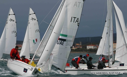 tan equipaggio degli eau primeggia tra trident