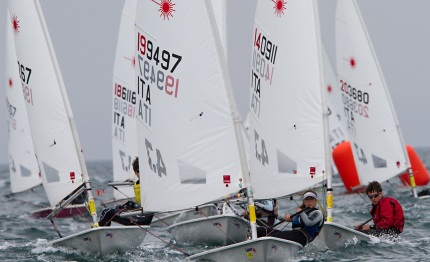 senigallia vento spettacolo per la terza giornata dell 8217 italia cup